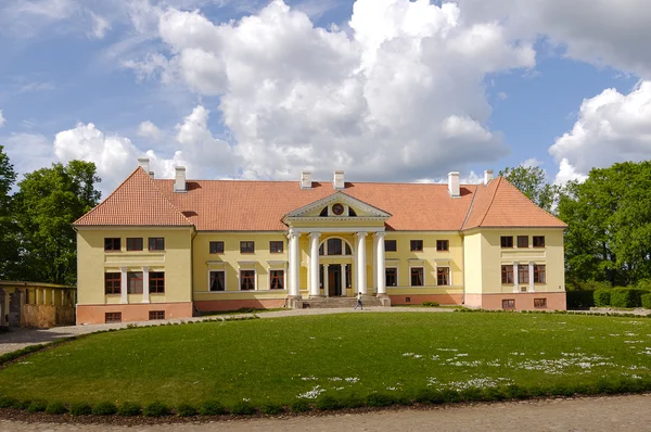 宫在拉脱维亚的"德" — 图库照片