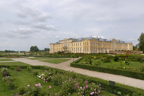 Palacio "Rundale" en Letonia — Foto de Stock