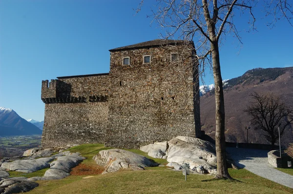Sasso corbaro kasteel — Stockfoto