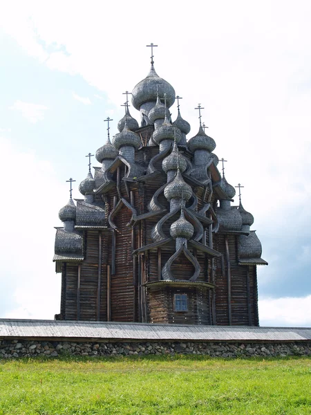Дерев'яна церква в Kizhi — стокове фото