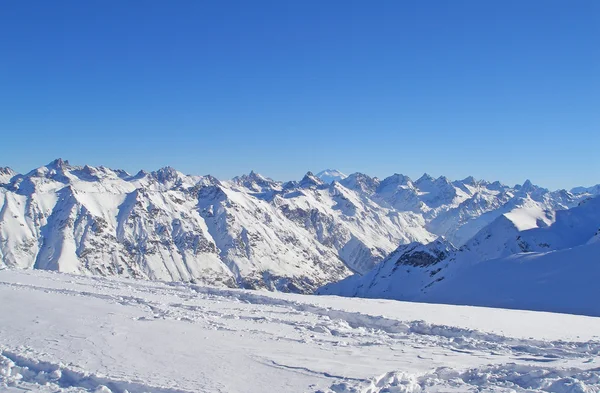 Station de ski de montagne Dombai — Photo