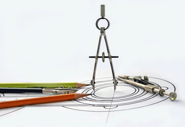 Compasses e lápis no desenho — Fotografia de Stock