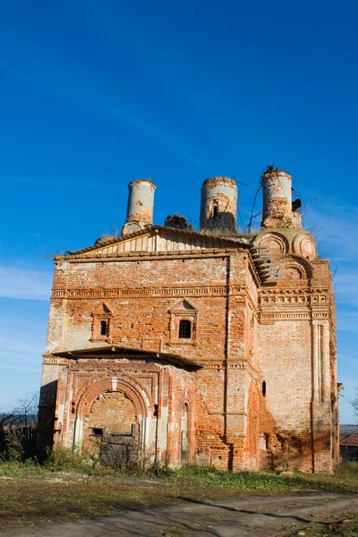 Ruined church — Stock Photo, Image