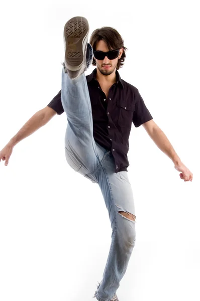 Esperto masculino chutando alto — Fotografia de Stock