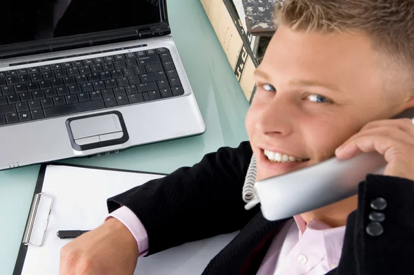 Executive answering the call — Stock Photo, Image