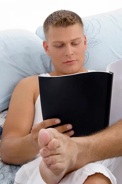 Resting male reading report — Stock Photo, Image