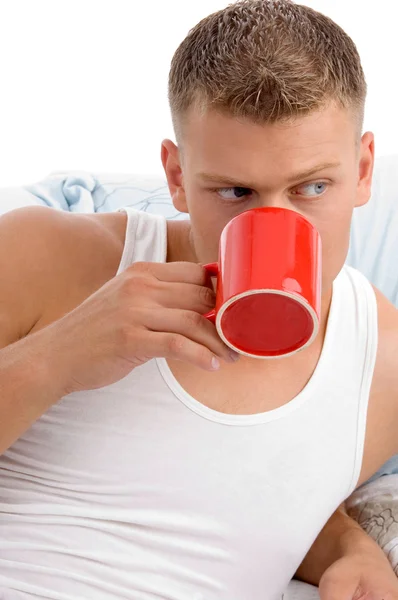 Männchen genießen Kaffee — Stockfoto