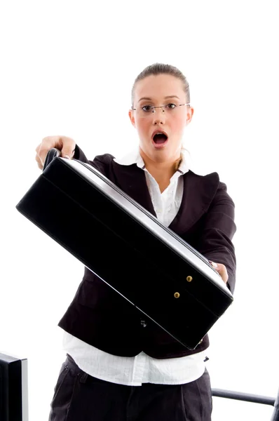 Jovem advogado mostrando saco de escritório — Fotografia de Stock
