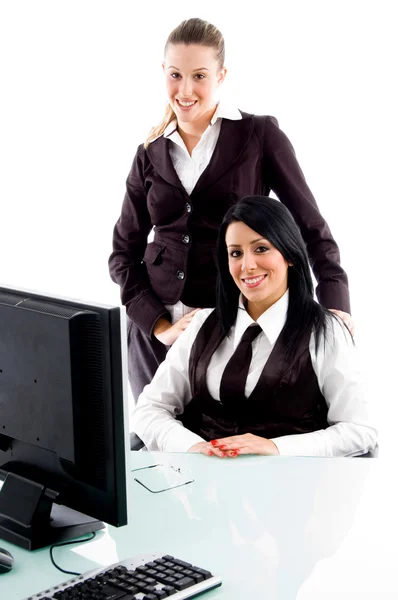 Businesspeople smiling at camera — Stock Photo, Image