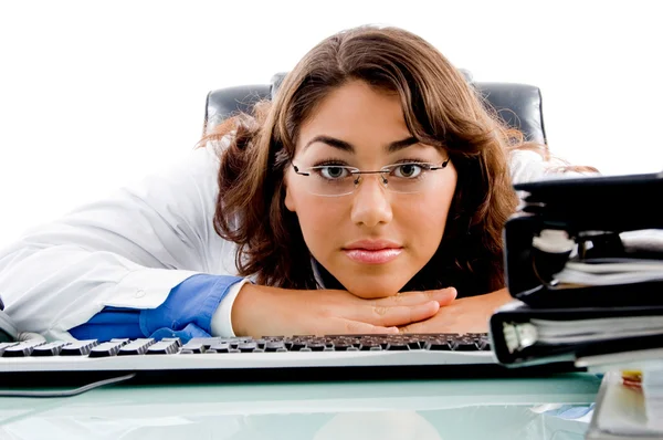Female doctor looking at camera — Stock Photo, Image