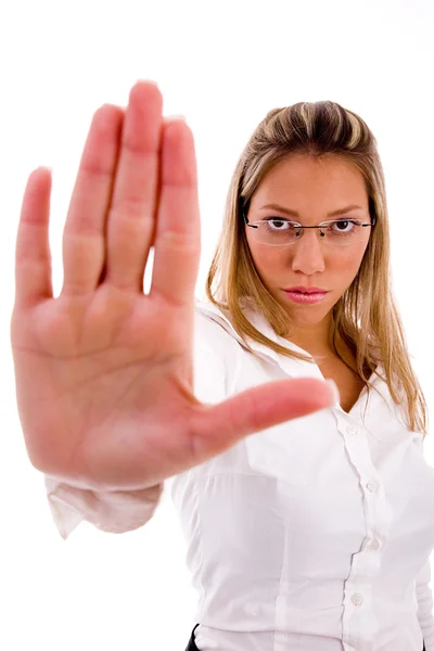 Podnikatelka zobrazeno stop gesto — Stock fotografie
