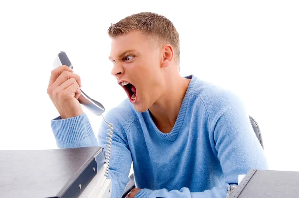 Jovem profissional gritando no telefone — Fotografia de Stock
