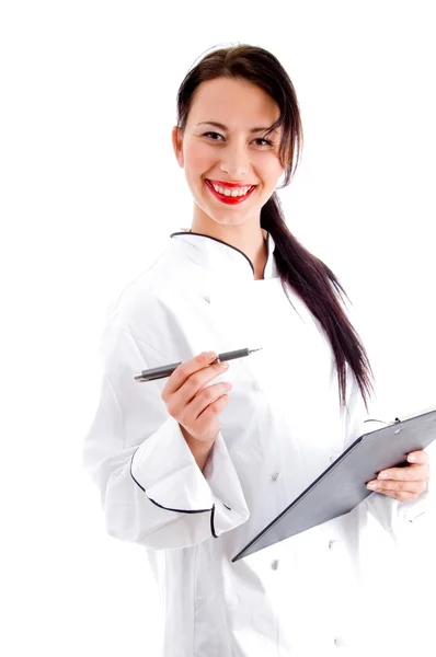 Chef fêmea escrevendo o menu — Fotografia de Stock