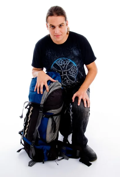 Pohledný mladý cestující se zavazadly — Stock fotografie