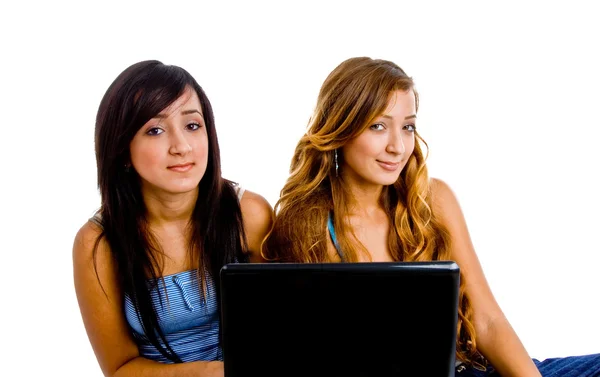 Retrato de alunas com laptop — Fotografia de Stock