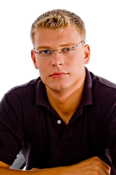 Schöner junger Kerl mit Brille — Stockfoto