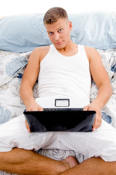 Man working on laptop — Stock Photo, Image