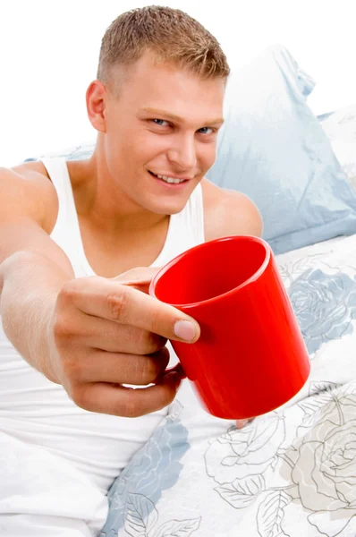 Mužské zobrazeno kávový hrnek — Stock fotografie