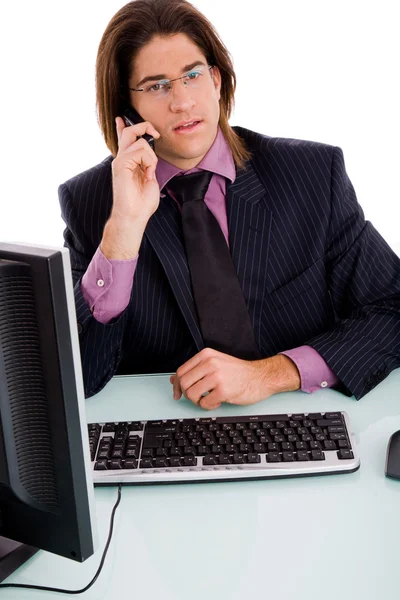 Male executive talking on phone — Stock Photo, Image