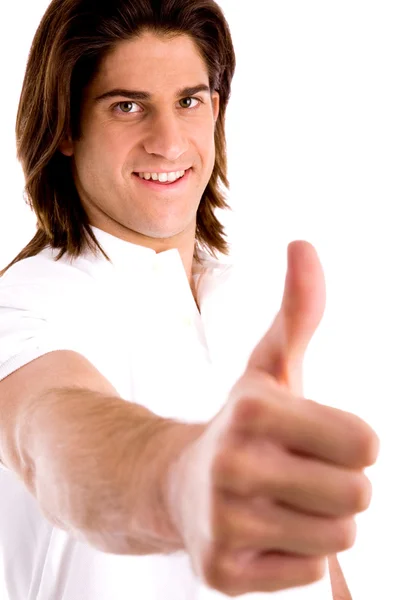 年轻男性模型与竖起大拇指 — 图库照片