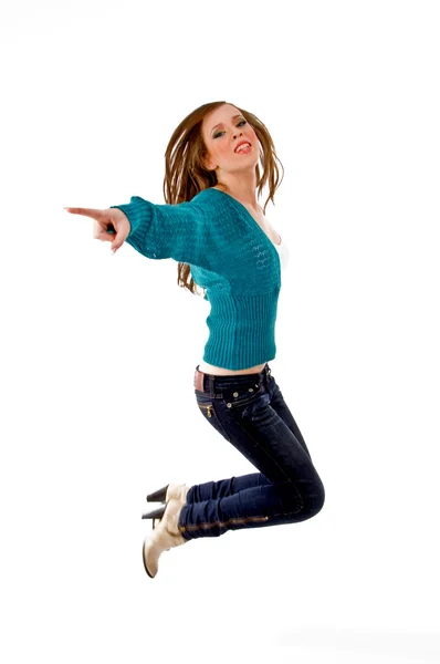 若い女性のジャンプ高 — ストック写真