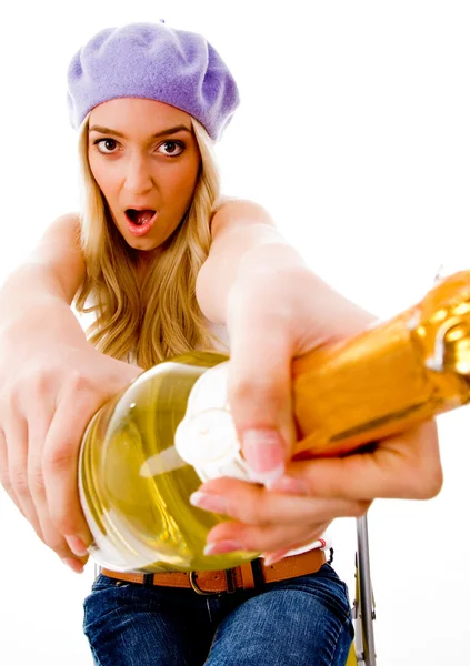 Förvånad kvinna med champagne — Stockfoto