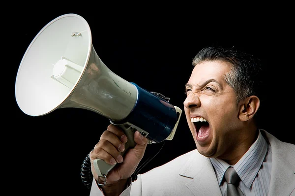 Manager urlando attraverso il megafono — Foto Stock
