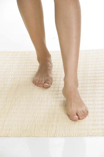 タービンsmyslná nohy žena — Stock fotografie