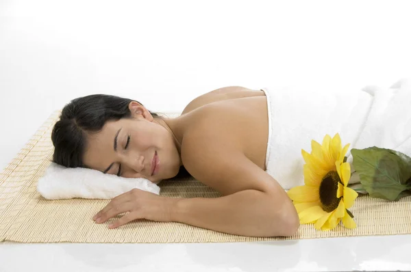 Beautiful spa woman relaxing — Stock Photo, Image