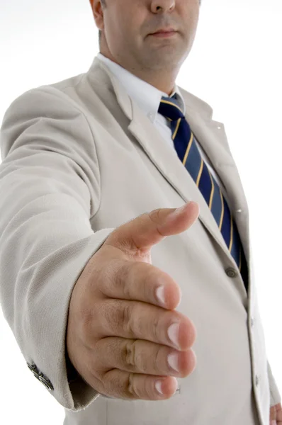 Homem de negócios caucasiano oferecendo aperto de mão — Fotografia de Stock