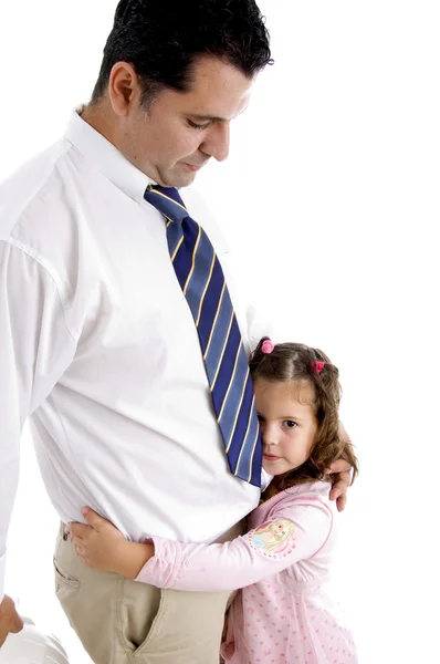 Ragazzina con suo padre in braccio — Foto Stock