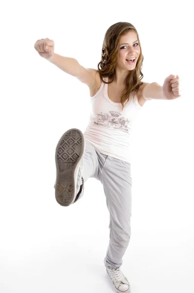 Χαρούμενος χορός γυναίκα σε ένα πόδι — Φωτογραφία Αρχείου