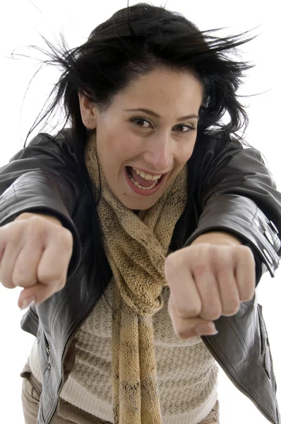 Vrouw weergegeven: gebalde vuisten — Stockfoto