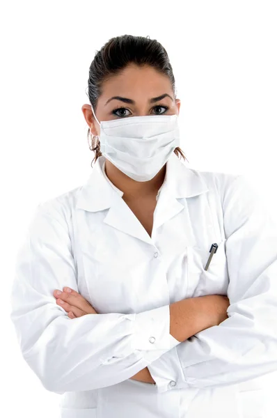 Γυναίκα γιατρό που ποζάρει με μάσκα προσώπου — Φωτογραφία Αρχείου
