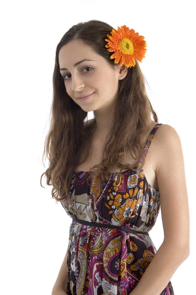Retrato de una mujer con flor de gerberas —  Fotos de Stock
