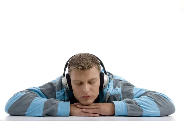 Homem adormecido com fones de ouvido — Fotografia de Stock