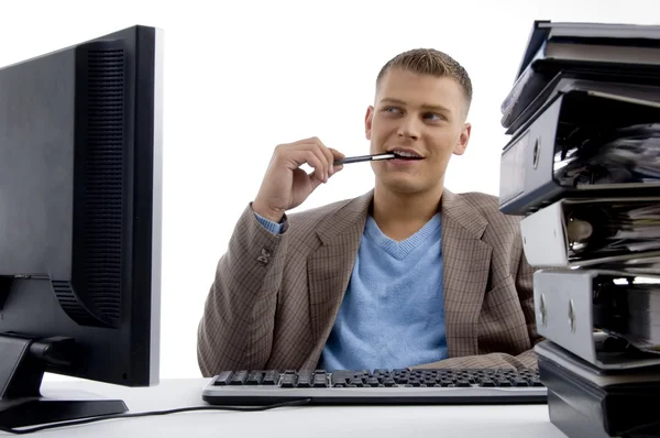 Handsome young guy relaxing in office — Stock Photo, Image