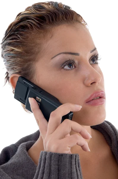 Mooie vrouw druk op telefoongesprek — Stockfoto