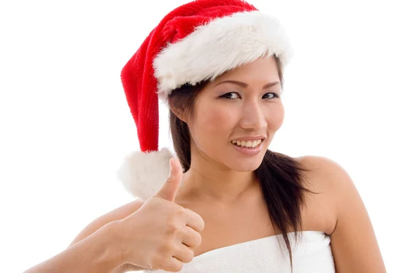 Woman in towel gesturing thumbs up — Stock Photo, Image