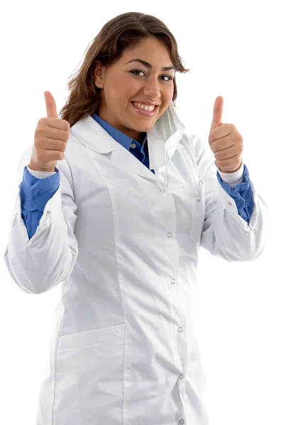 Ženský lékař zobrazeno úspěšná značka — Stock fotografie