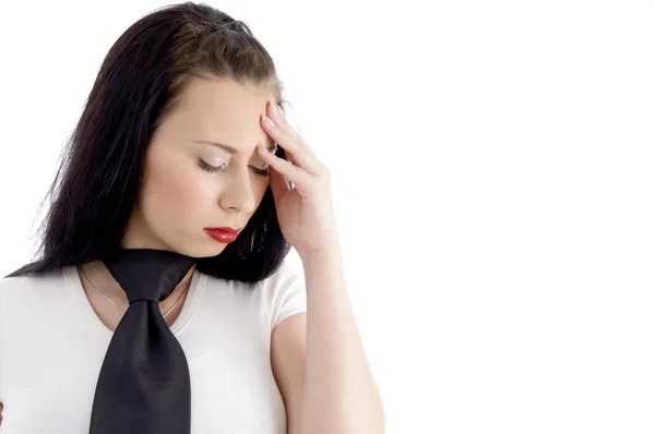 Frustrata donna tenendo la testa — Foto Stock
