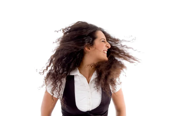 Porträt einer tanzenden Frau mit wehenden Haaren — Stockfoto