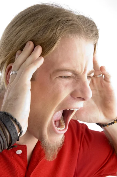 Närbild på manliga skrika högt — Stockfoto