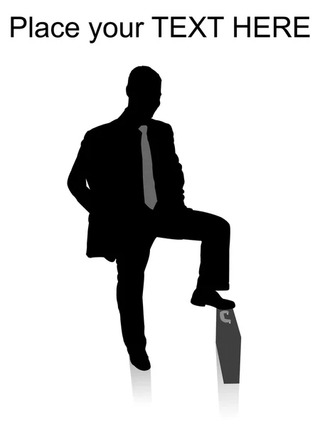 Silhouette eines Mannes, der sein Bein auf einer Tasche hält — Stockfoto