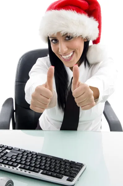 Mulher de Natal com polegares para cima — Fotografia de Stock