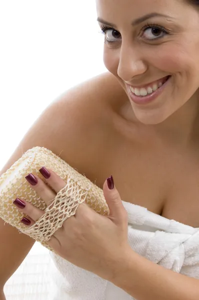 Beautiful spa woman scrubbing her body — Stock Photo, Image