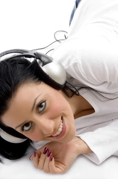 Glamorous woman enjoying music — Stock Photo, Image