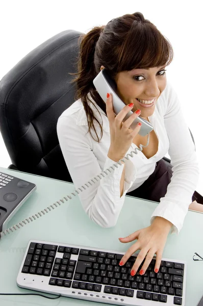 Kadın yönetici telefon etkileşim — Stok fotoğraf