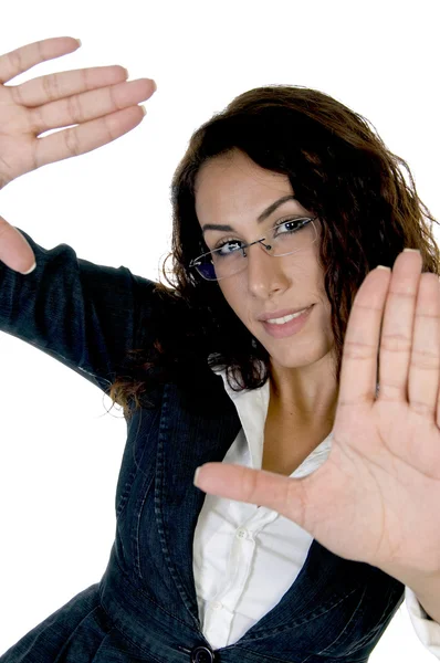 Senhora fazendo pose com palma — Fotografia de Stock