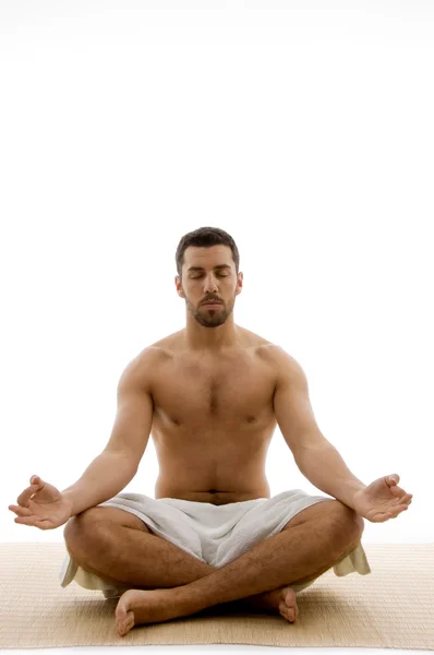 Rilassato giovane uomo meditare — Foto Stock